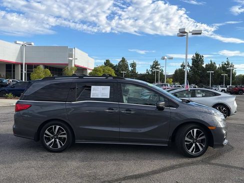 Used 2018 Honda Odyssey Elite image 3
