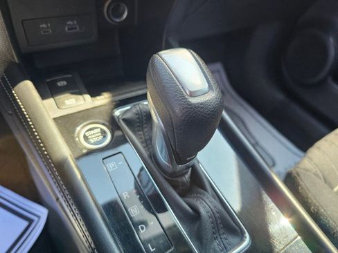 Used 2022 Nissan Kicks SV image 35