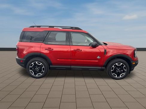 Used 2023 Ford Bronco Sport Outer Banks w/ Tech Package AWD/4WD image 8