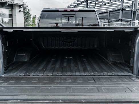 Used 2020 Chevrolet Silverado 2500 LTZ w/ LTZ Premium Package image 15