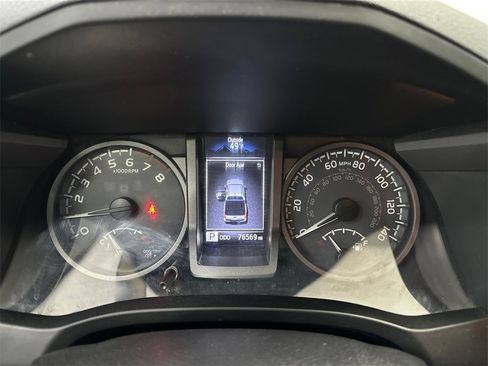 Used 2016 Toyota Tacoma TRD Off-Road w/ Towing Package image 18