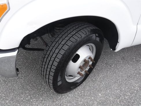 Used 2016 Ford F350 XL w/ Power Equipment Group image 20