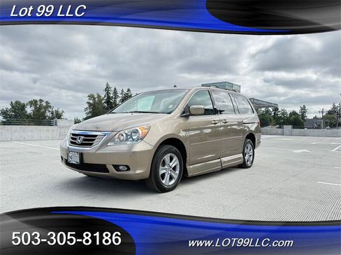 Used 2010 Honda Odyssey Touring image 8