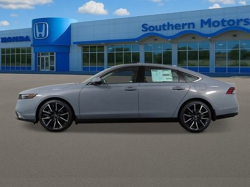 New 2026 Honda Accord Touring image 2