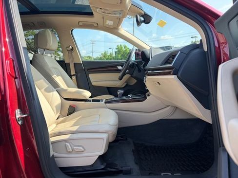 Used 2018 Audi Q5 2.0T Premium Plus AWD/4WD image 19