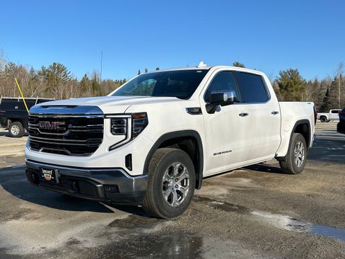 Used 2024 GMC Sierra 1500 SLT AWD/4WD image 7
