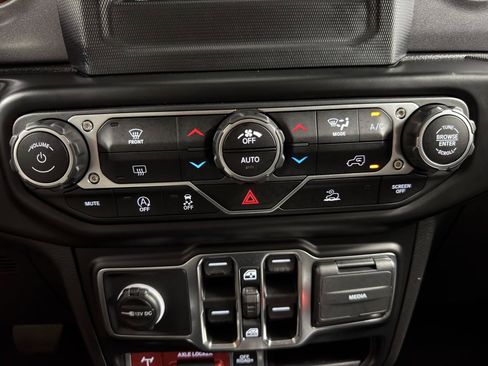 Used 2021 Jeep Gladiator Mojave AWD/4WD image 22