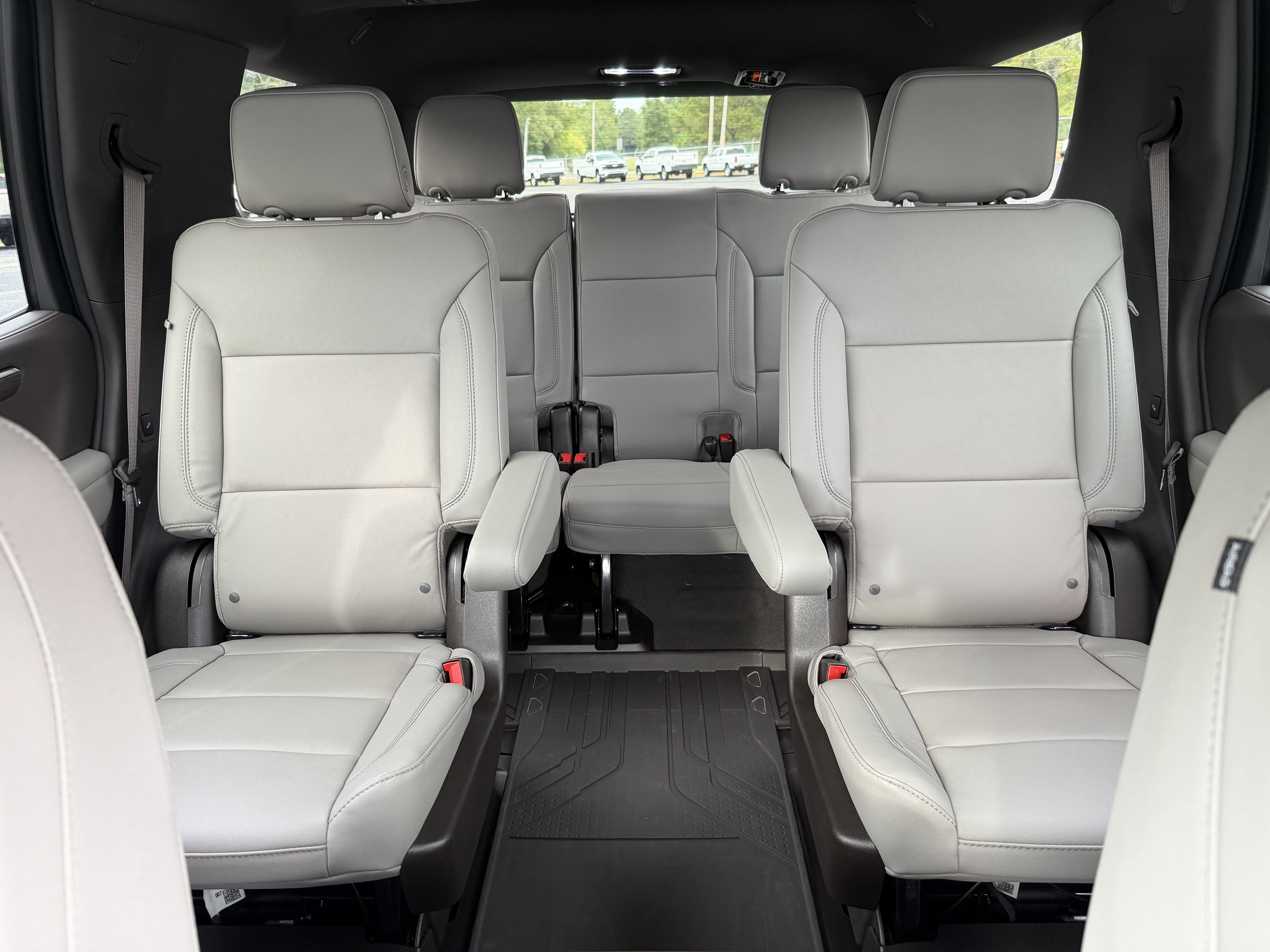 New 2027 Chevrolet Tahoe LT w/ Comfort Package RWD image 33