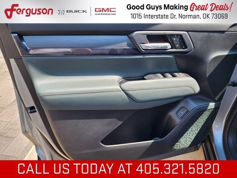 New 2027 GMC Terrain AT4 w/ Convenience Package III AWD/4WD image 13
