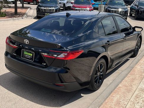 Used 2025 Toyota Camry LE FWD image 8