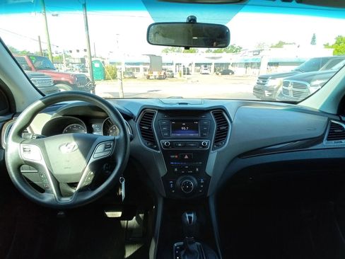 Used 2018 Hyundai Santa Fe Sport FWD image 12