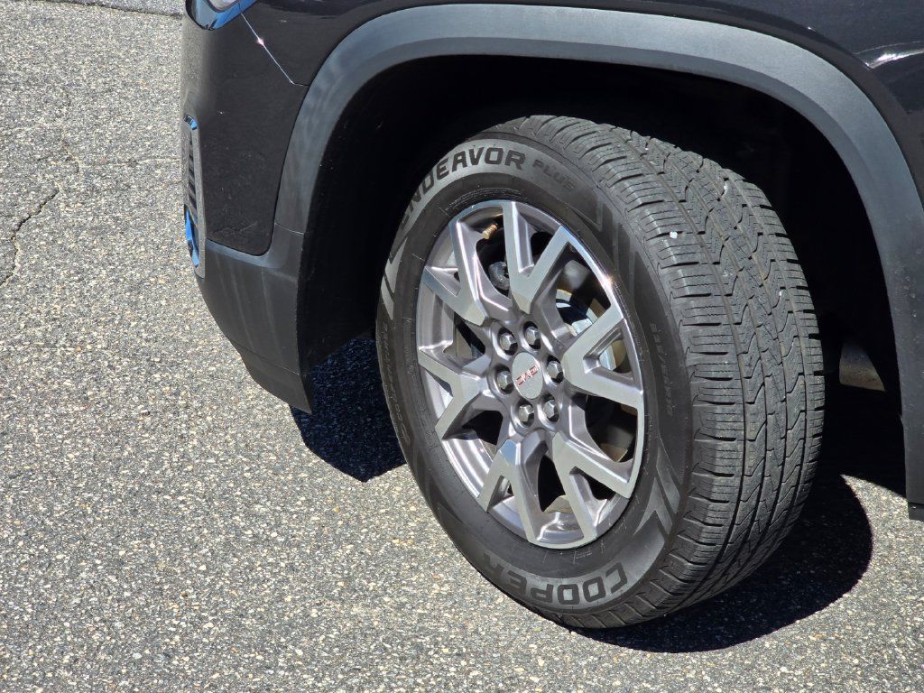 Used 2020 GMC Acadia SLT FWD image 27