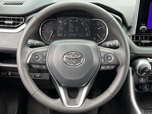 Used 2025 Toyota RAV4 XLE Premium FWD image 11