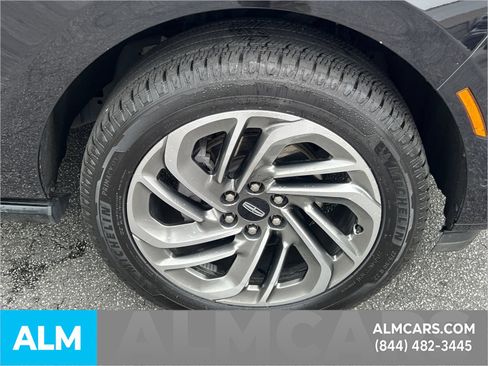 Used 2025 Lincoln Navigator Reserve AWD/4WD image 14
