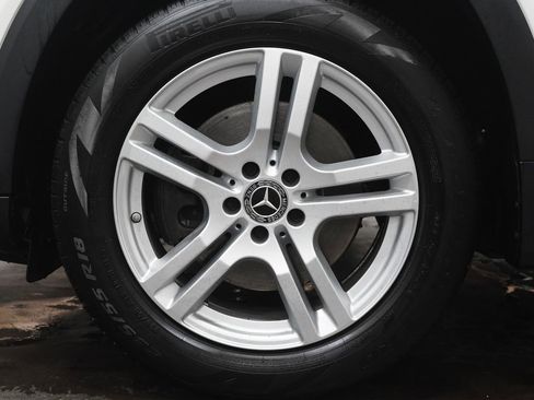 Certified 2021 Mercedes-Benz GLB 250 4MATIC image 12