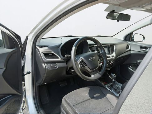 Used 2020 Hyundai Accent SE FWD image 19