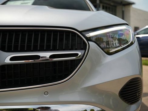 Certified 2026 Mercedes-Benz GLC 300 4MATIC image 12