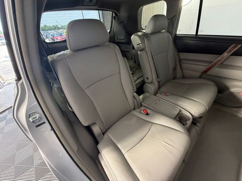 Used 2010 Toyota Highlander Limited FWD image 30