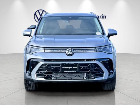New 2026 Volkswagen Taos SEL AWD/4WD image 8