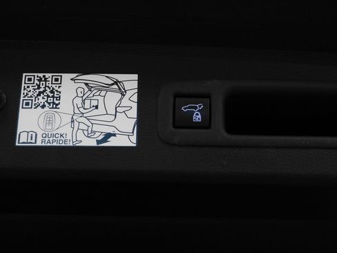 Used 2021 Toyota Sienna XLE image 80