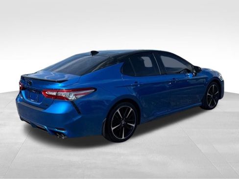 Used 2019 Toyota Camry XSE FWD image 7