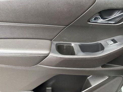 Used 2022 Chevrolet Traverse LT w/ LPO, Floor Liner Package image 33