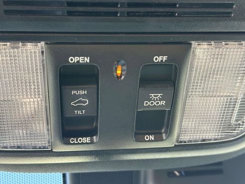 Used 2022 Honda Pilot TrailSport image 36