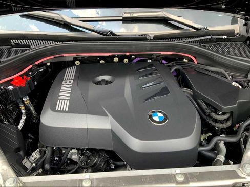 Used 2025 BMW X3 xDrive30i w/ Premium Package image 16