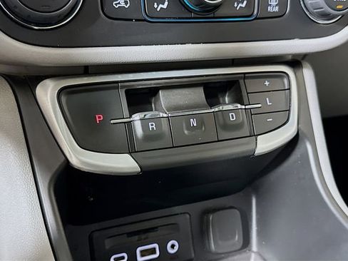 Used 2022 GMC Terrain SLT FWD image 14