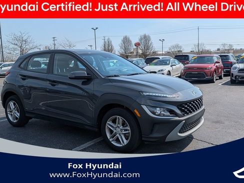 Used 2023 Hyundai Kona SE image 5