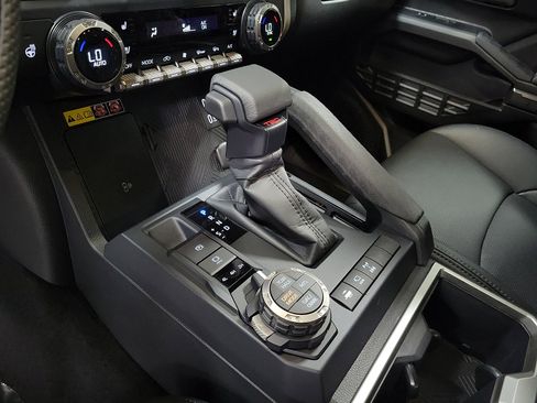 New 2026 Toyota Tacoma TRD Off-Road w/ TRD Off Road Premium Package AWD/4WD image 11