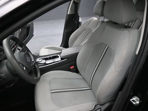 Used 2020 Hyundai Sonata SE w/ Cargo Package FWD image 10