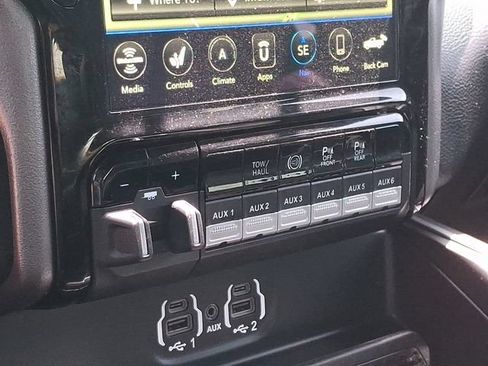 Used 2021 RAM 3500 Laramie AWD/4WD image 15