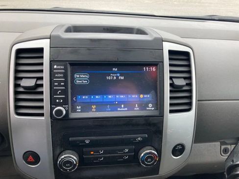 Used 2019 Nissan Frontier S image 11