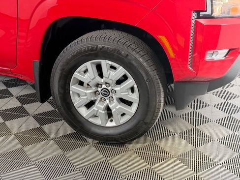Used 2024 Nissan Frontier SV w/ SV Convenience Package image 11