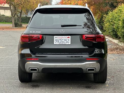 Certified 2026 Mercedes-Benz GLB 250 image 4
