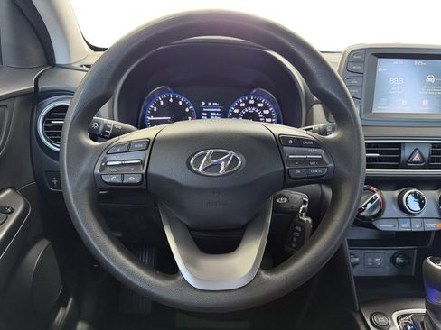 Used 2021 Hyundai Kona SE FWD image 13