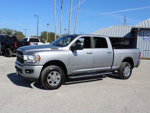 Used 2024 RAM 2500 Big Horn w/ Sport Appearance Package image 5