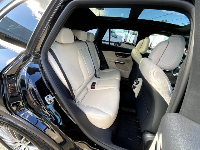 Used 2026 Mercedes-Benz GLC 300 4MATIC image 27