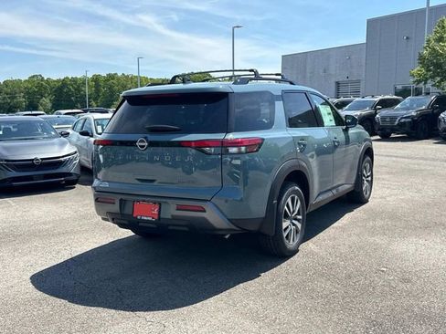 New 2026 Nissan Pathfinder SL AWD/4WD image 4