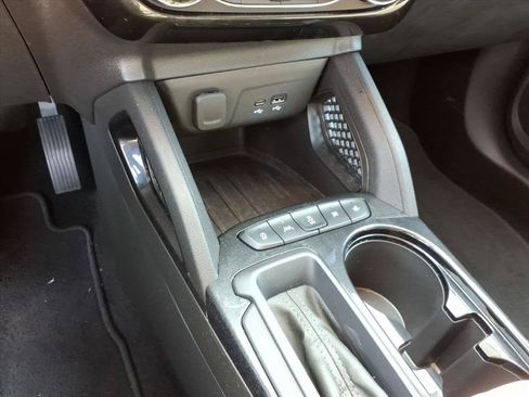 Certified 2025 Chevrolet TrailBlazer LT FWD image 16