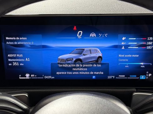 Used 2024 Mercedes-Benz GLB 35 AMG 4MATIC image 24