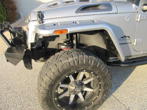Used 2014 Jeep Wrangler Sport w/ Quick Order Package 24S AWD/4WD image 10