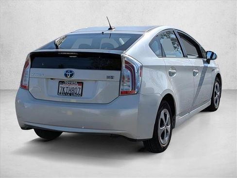 Used 2015 Toyota Prius Four image 5