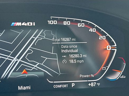 Certified 2024 BMW X4 M40i w/ Premium Package image 12