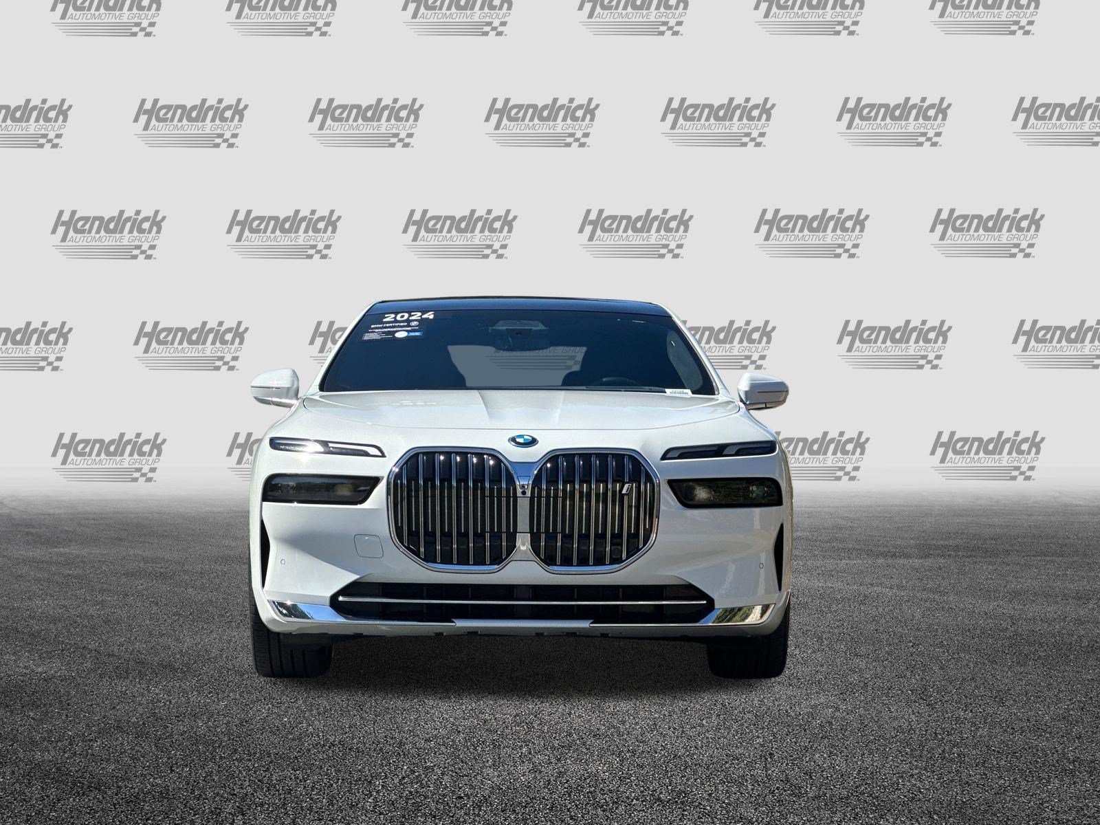 Certified 2024 BMW i7 xDrive60 RWD image 10