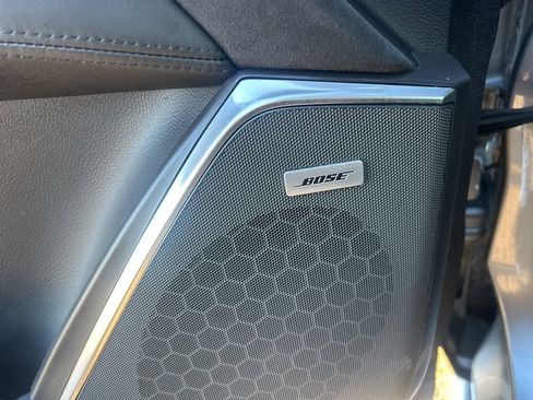 Used 2020 Cadillac Escalade Platinum image 22