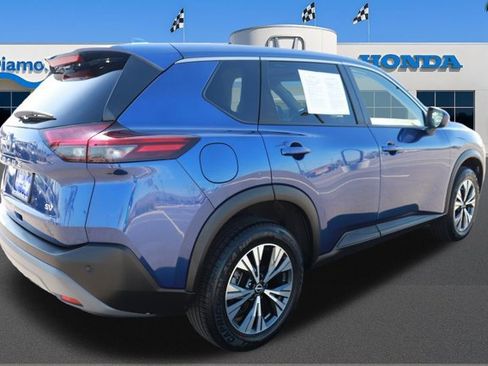 Used 2023 Nissan Rogue SV image 7