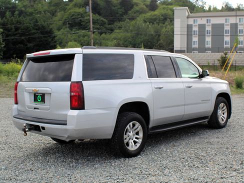 Used 2016 Chevrolet Suburban LT AWD/4WD image 7