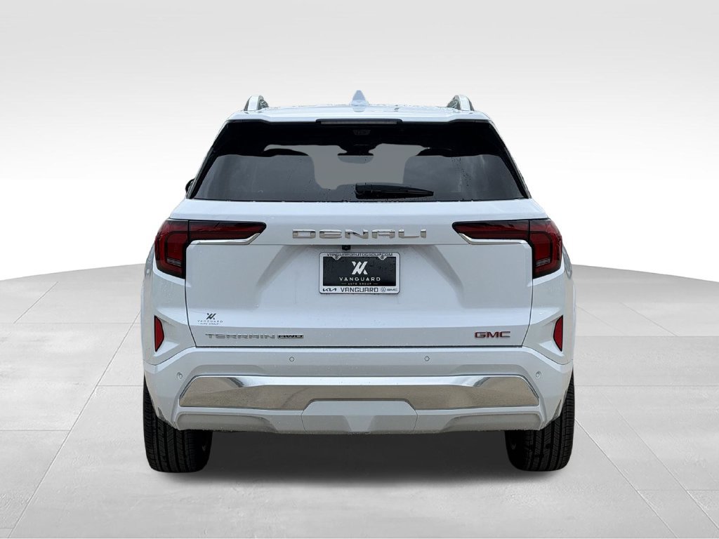 New 2027 GMC Terrain Denali w/ LPO, Floor Liner Package AWD/4WD image 4